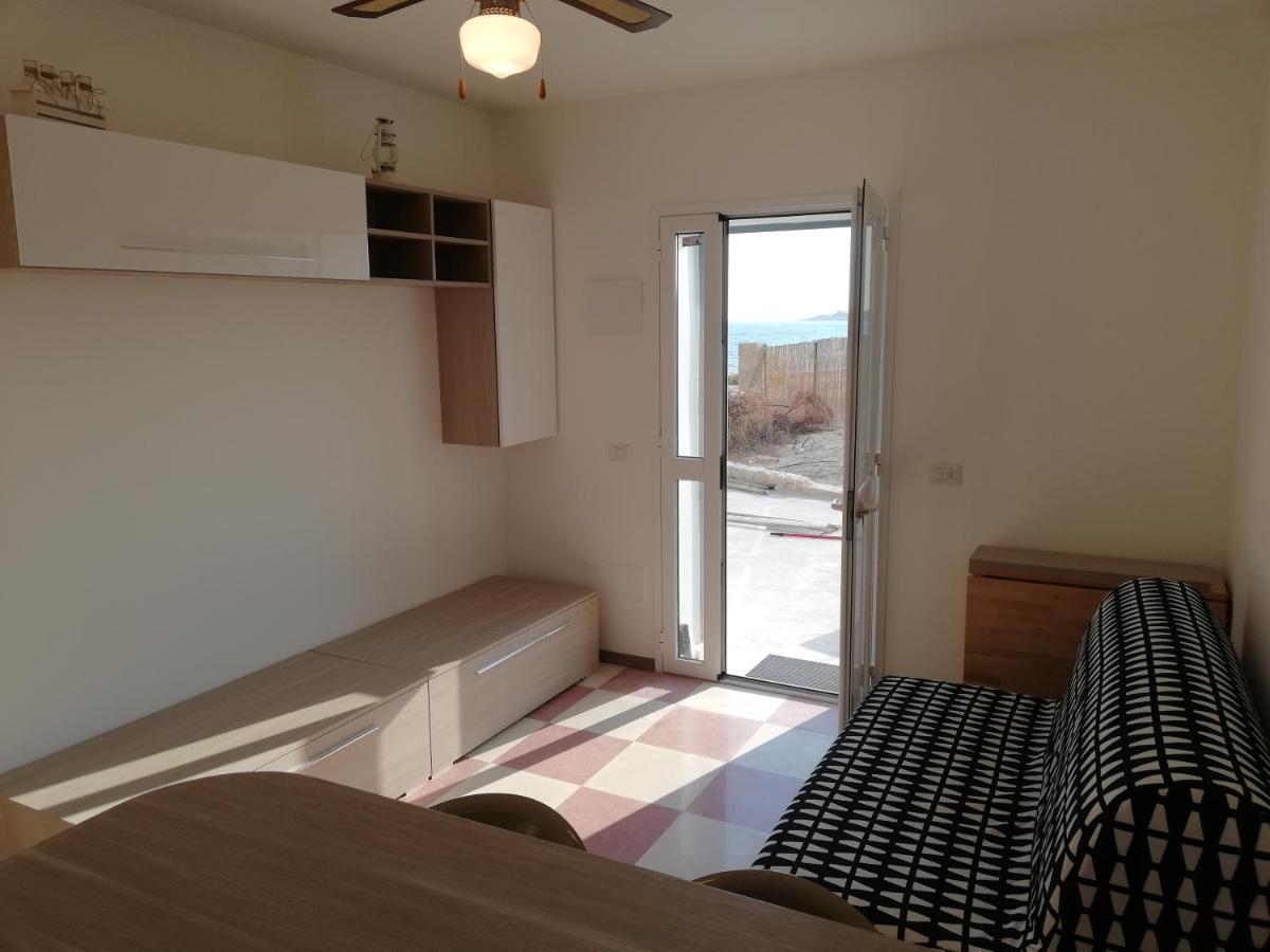 New Rooms On The Beach Pozzallo Exterior photo